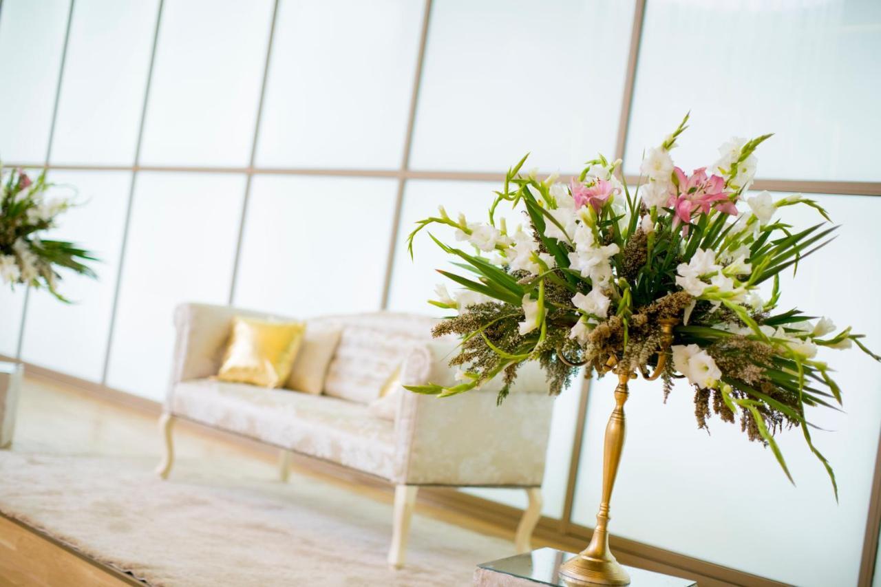 Holiday Inn Algiers - Cheraga Tower By Ihg Exteriör bild